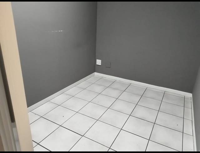 62M² OFFICE TO LET IN SONHEUWEL